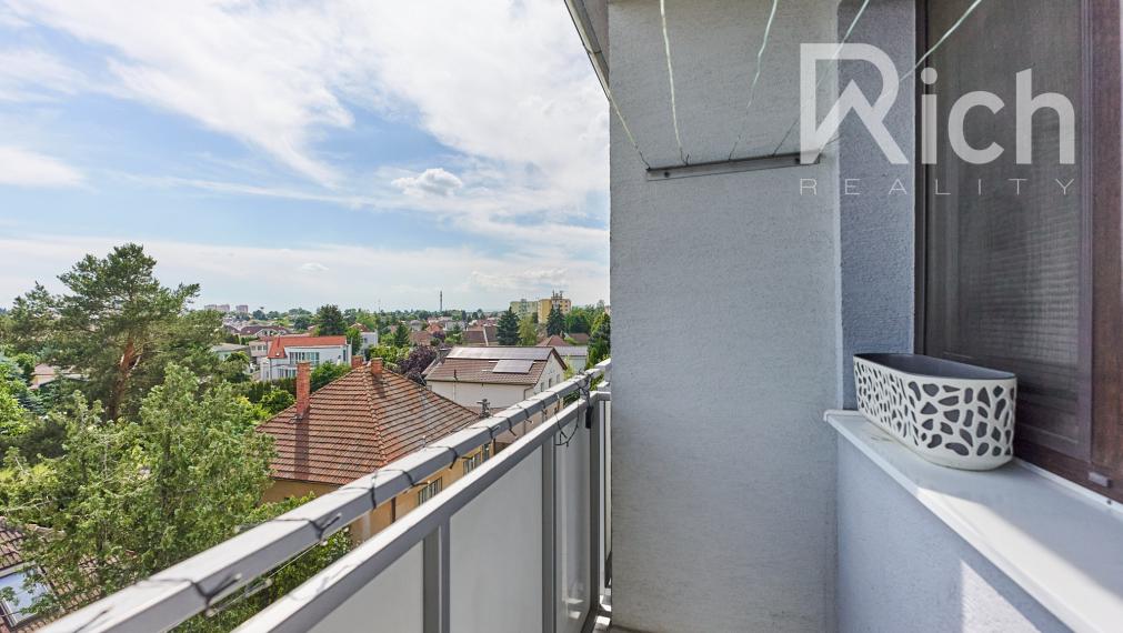 Nadštandardný veľký zariadený 3 izb.byt  s vlastným pakovaním