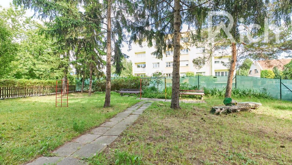 Nadštandardný veľký zariadený 3 izb.byt  s vlastným pakovaním