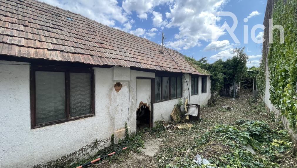Dom s pozemkom o výmere 268 m2 v Hrnčiarovciach nad Parnou