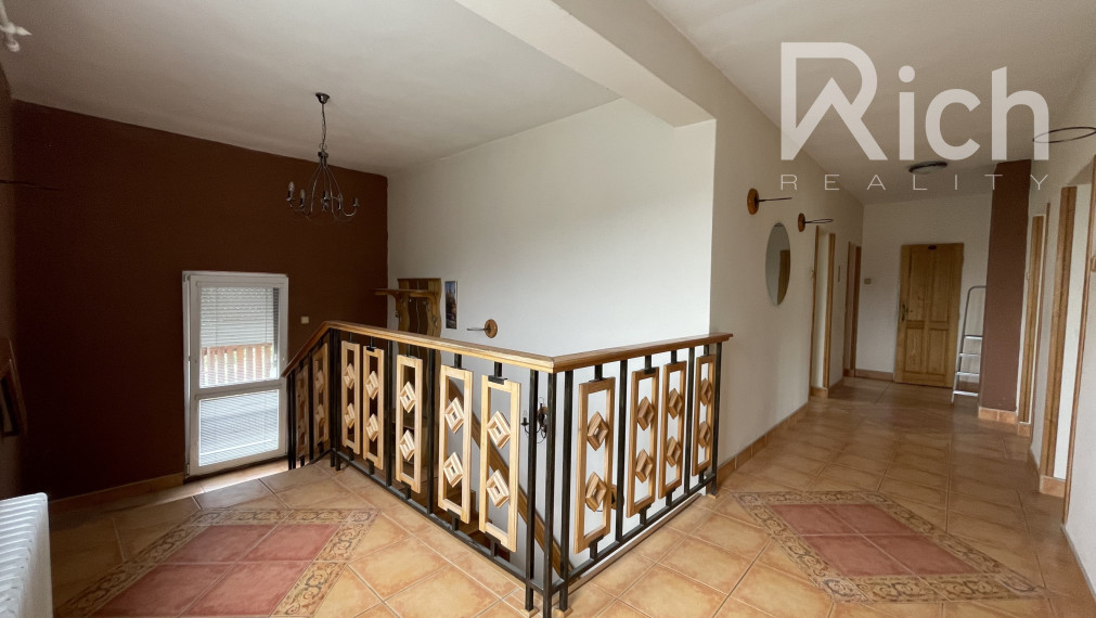 5 izbový dom s veľkým pozemkom 958 m2 v Klčovanoch pri Trnave