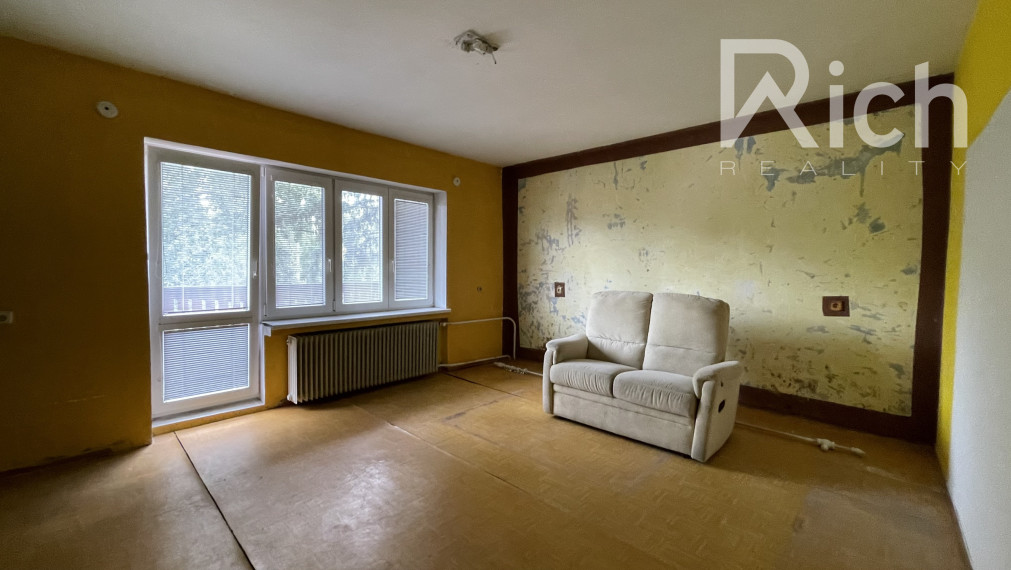 5 izbový dom s veľkým pozemkom 958 m2 v Klčovanoch pri Trnave