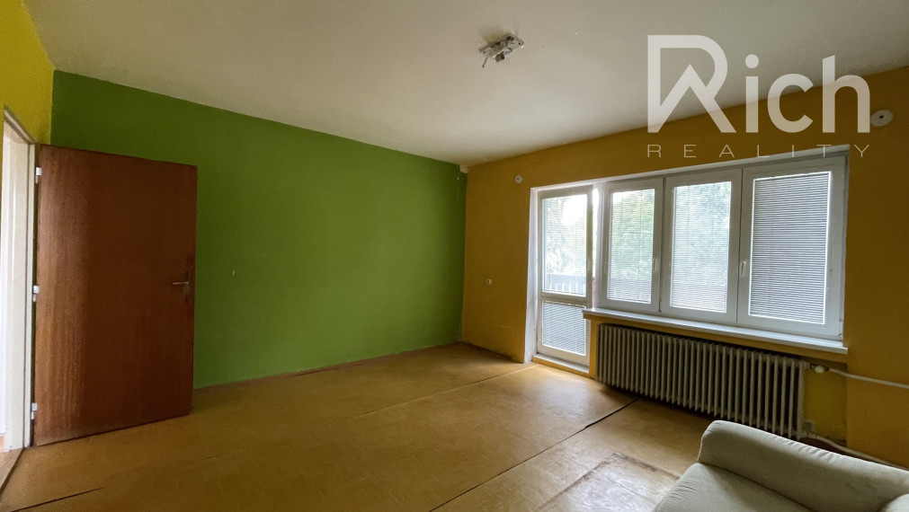 5 izbový dom s veľkým pozemkom 958 m2 v Klčovanoch pri Trnave