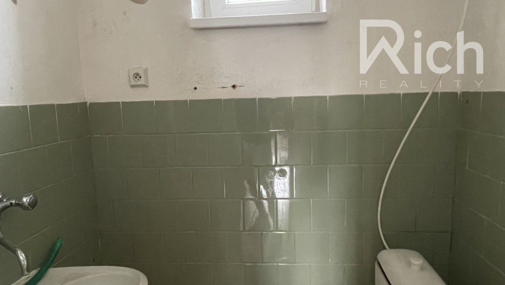5 izbový dom s veľkým pozemkom 958 m2 v Klčovanoch pri Trnave