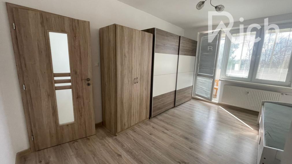 Na prenájom, 3 izbový byt po kompletnej rekonštrukcii s balkónom, Nerudova ulica