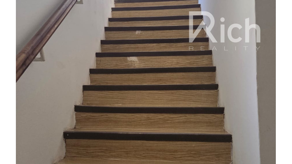 "REZERVOVANÉ" Na predaj, 4 izbový rodinný dom, pozemok 739 m2, obec Ružindol