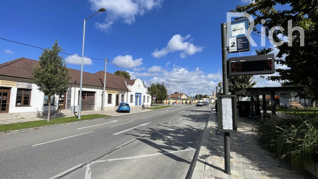 Lukratívny nebytový priestor v centre Trnavy , Zelený kríček