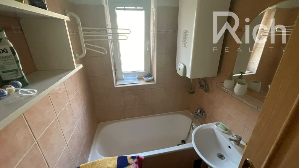 Na predaj, 2 izbový byt s balkónom na Podjavorinskej ulici