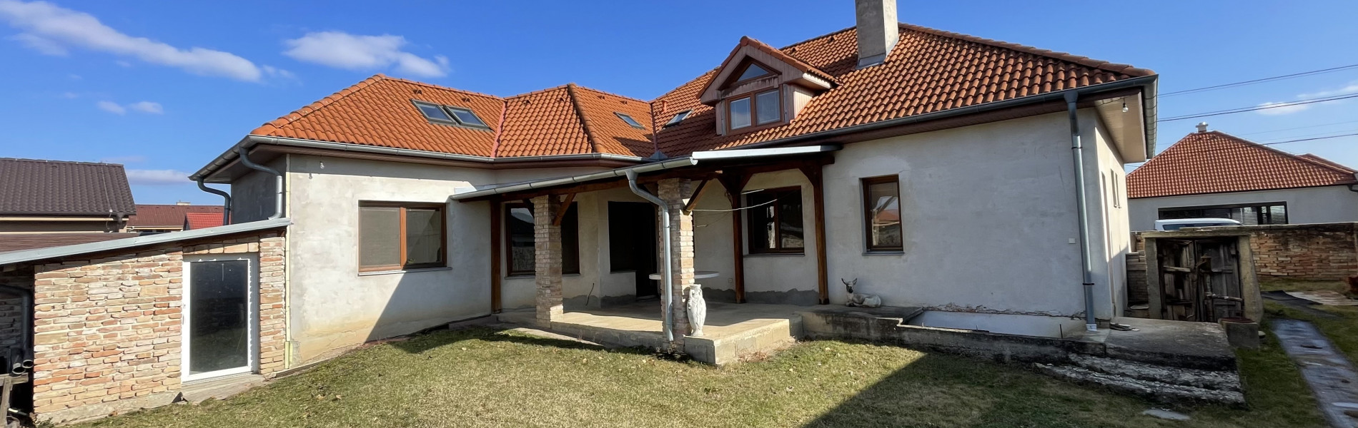Viacgeneračný 7 izbový RD - Zavar