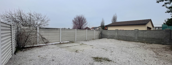 Prenájom oploteného pozemku 145 m2 v blízkosti Trnavy