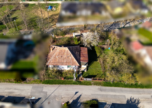 Rodinný dom s pekným širokým 35 m. pozemkom v Suchej nad Parnou.