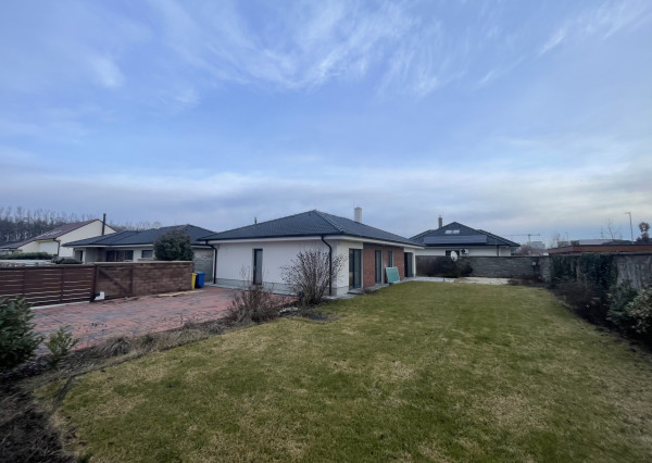 Na prenájom 4 izbový bungalov v Trnave - Kamenný mlyn.