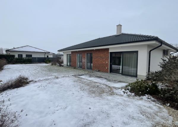 Na prenájom 4 izbový bungalov v Trnave - Kamenný mlyn.