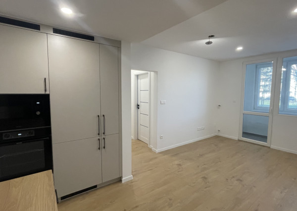 EXKLUZÍVNE: Šikovný 3-izbový byt po kompletnej rekonštrukcii – Trnava, ul. A. Kubinu