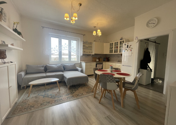 3 izb.byt so záhradkou, chatkou a vlastným parkovaním