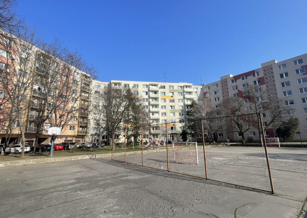 EXKLUZÍVNE | Moderný 3-izbový byt po generálnej  prestavbe v žiadanej lokalite – ul. A. Kubinu, Trnava