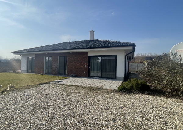 Na prenájom 4 izbový bungalov v Trnave - Kamenný mlyn.