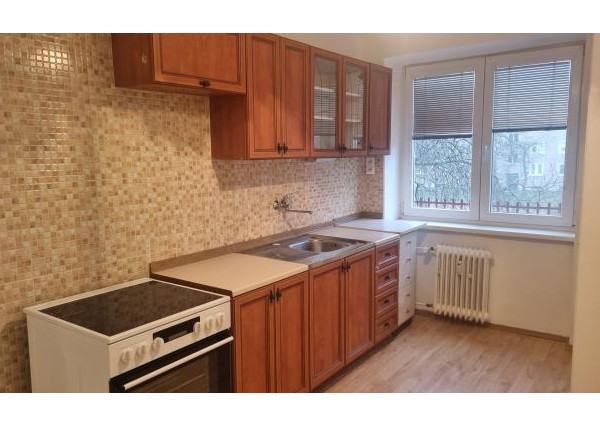 Na prenájom, priestranný 2 izbový byt, Študentská ulica