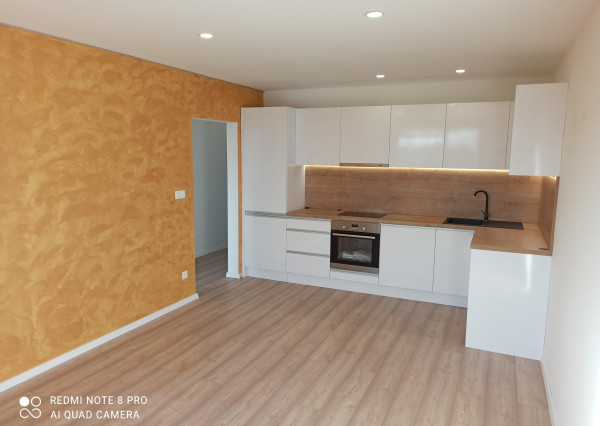 EXKLUZÍVNE | Moderný 3-izbový byt po generálnej  prestavbe v žiadanej lokalite – ul. A. Kubinu, Trnava